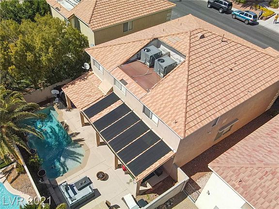 4th image of 8517 W Gilmore Ave