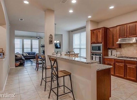2nd image of 1136 Crest Meadow Dr