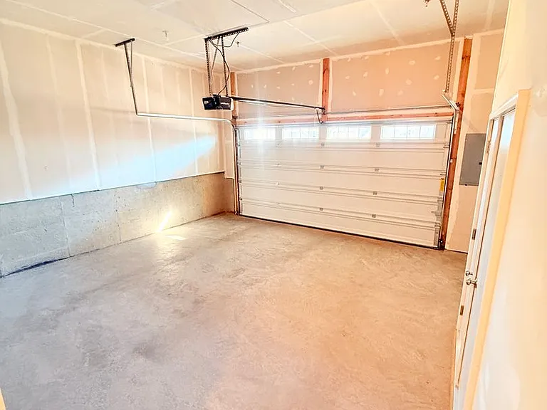 325 Crab Apple Dr #101 — Photo 21