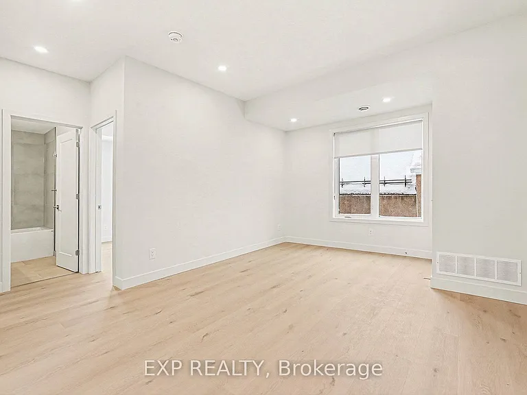 1301 Dorchester Ave — Photo 7