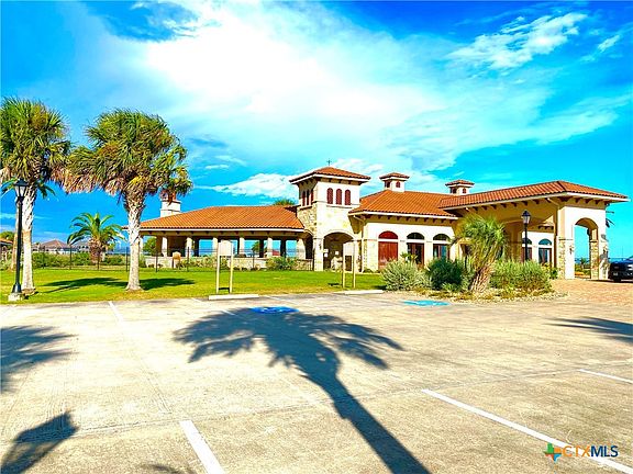 5th image of 68 W Tuscany Way