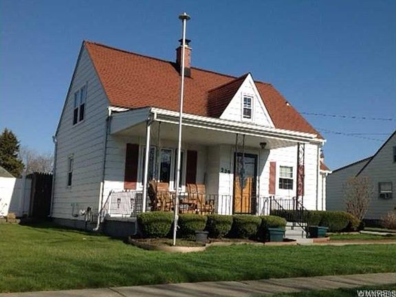 2nd image of 229 Cass Ave