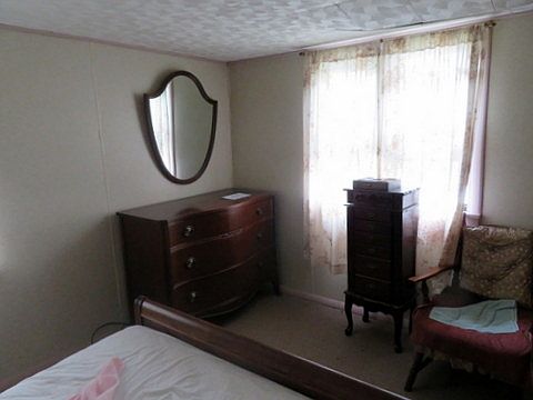 5th image of 8 Elm St