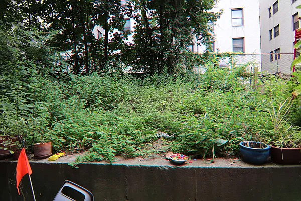 Rented by PMG Real Estate  | media 17