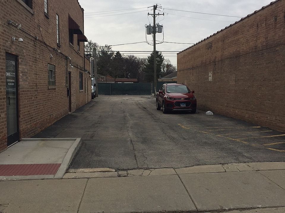 1st image of 7359 North Ave
