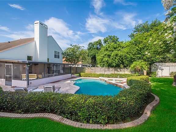 3rd image of 301 Hanging Moss Cir
