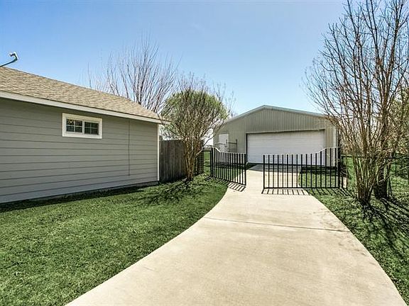 4th image of 115 Lakeway Trl