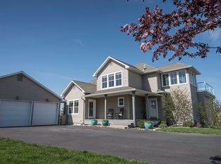 1662 Christopher Ln, Moscow, ID 83843