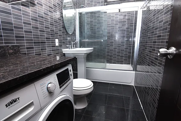 Rented by Compass | media 7