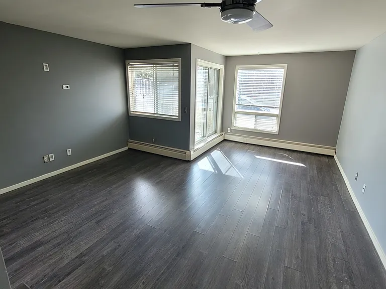 1919 17th Ave SW #307 — Photo 6