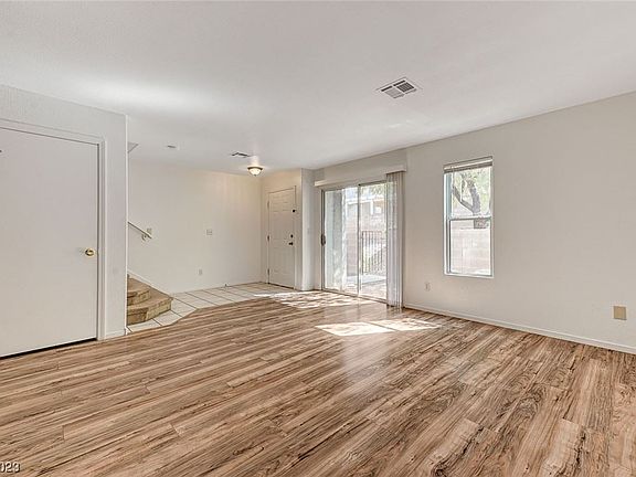 3rd image of 2070 William Holden Ct