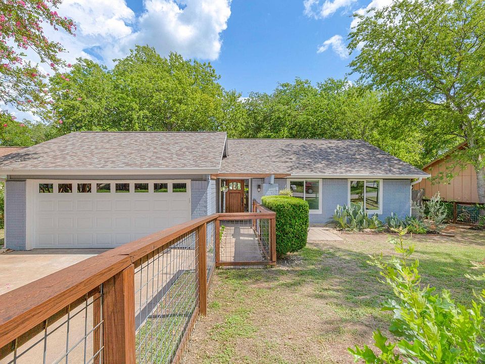 1st image of 2418 Aldford Dr