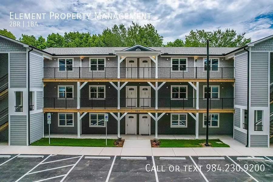 2 bed, 780 sqft, $1,350 — Photo 1