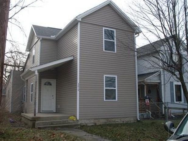 1st image of 3210 E 5th St