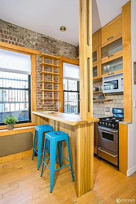 Rented by Oxford Property Group | media 40