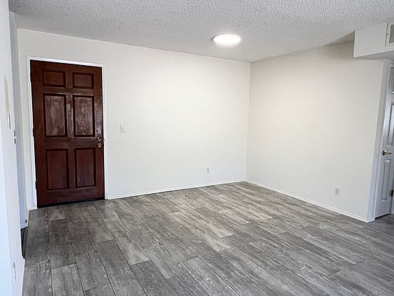 3rd image of 1117 Elm Ave #107