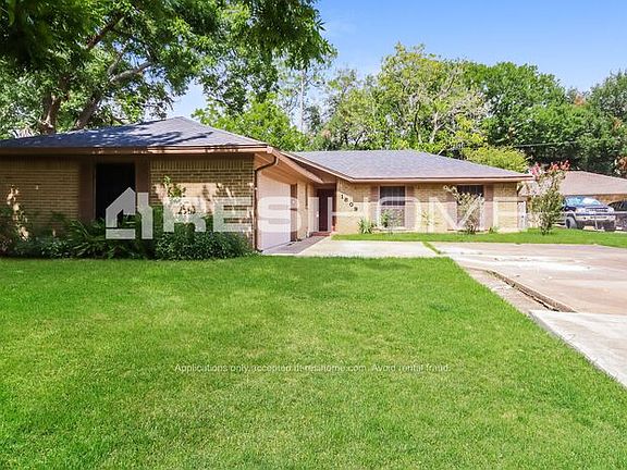 3rd image of 1809 Huisache Dr