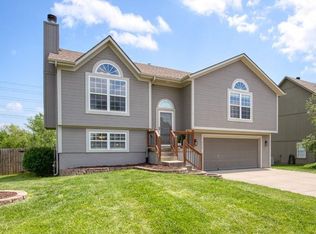 719 Derby St, Raymore, MO 64083