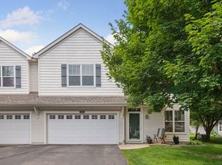 1924 Shamrock Pl, Chaska, MN 55318