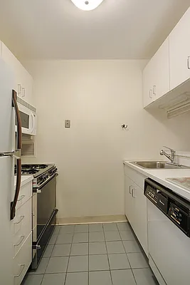 Sold by Corcoran | media 4