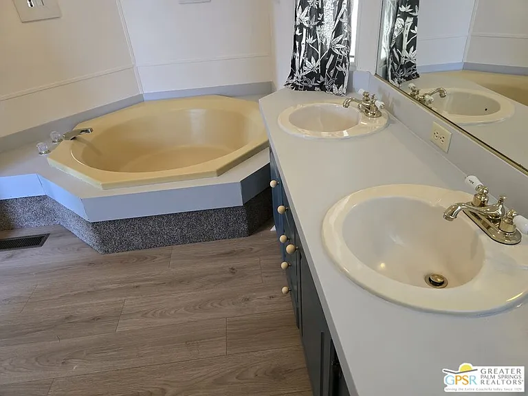15300 Palm Dr #108 — Photo 10