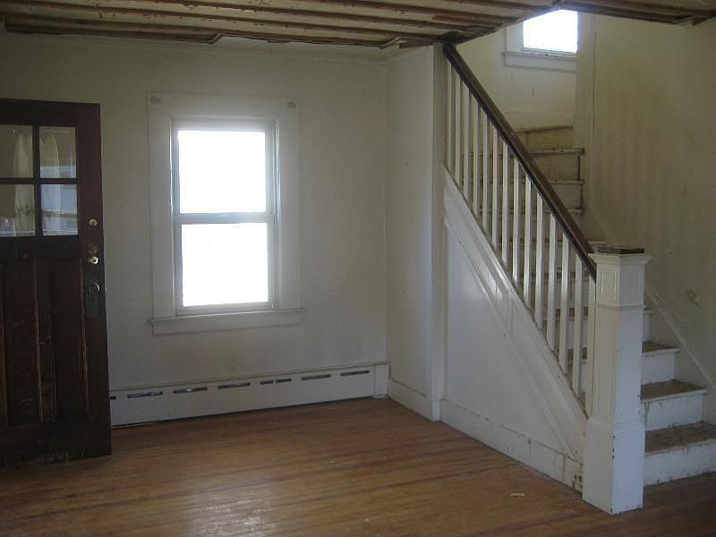 2nd image of 18 Cottage Pl