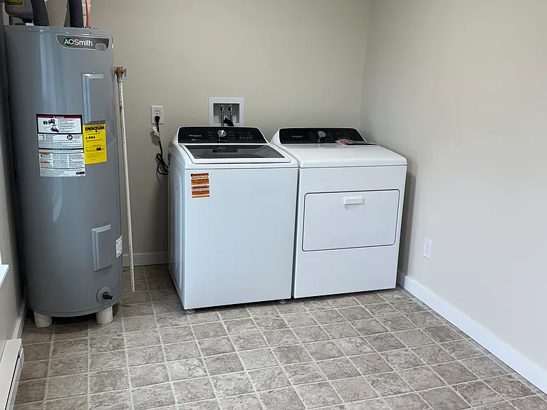 600 E Main St #2 — Photo 10