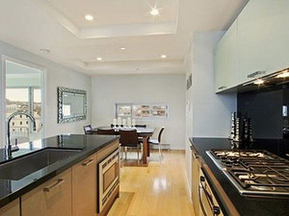 2nd image of 253 4th Ave Unit 4D