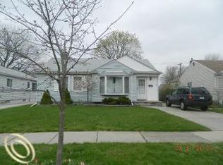 30914 Florence St, Garden City, MI 48135