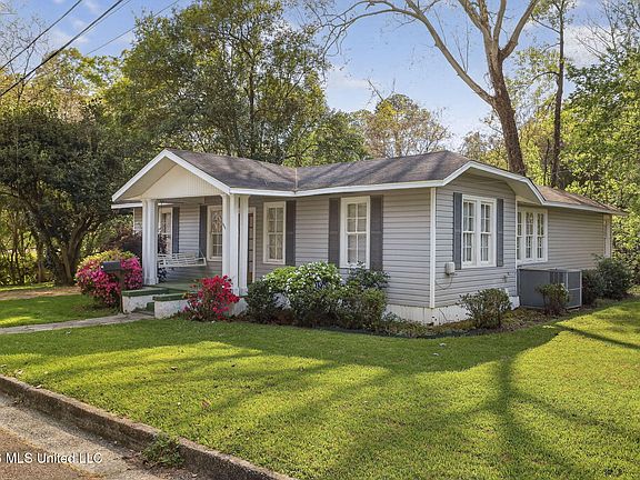 2nd image of 1231 Monroe St