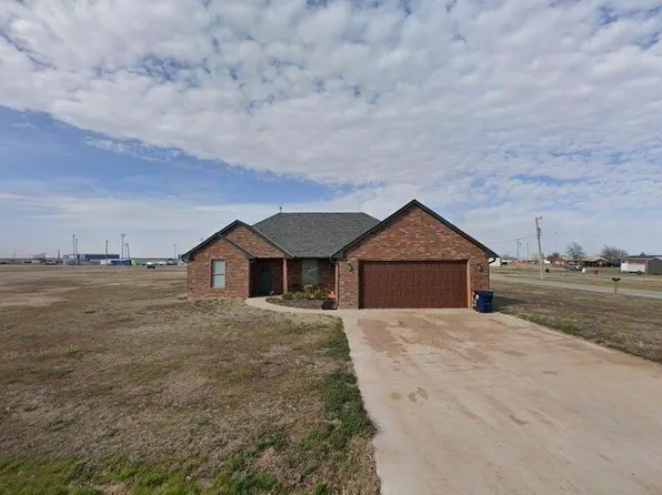 709 5th St, Chattanooga, OK 73528