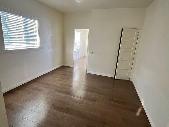 5th image of 906 S Breed St Unit B