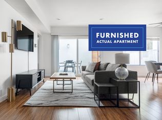 415 N Oakhurst Dr #ID280, Beverly Hills, CA 90210