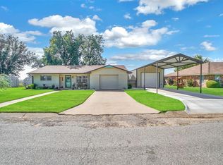 107 Fairview Ln, Tipton, OK 73570