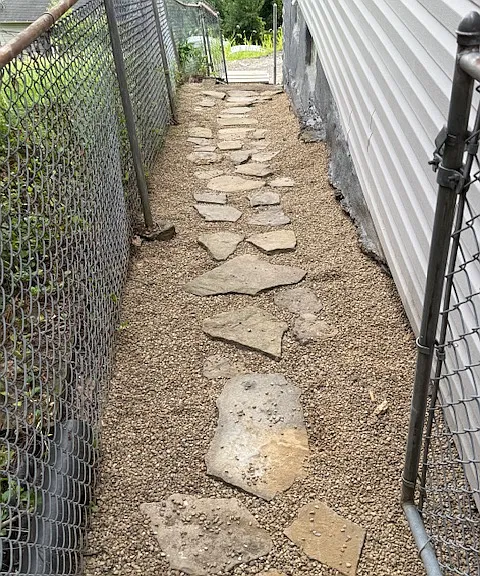 12 Joseph St — Photo 31