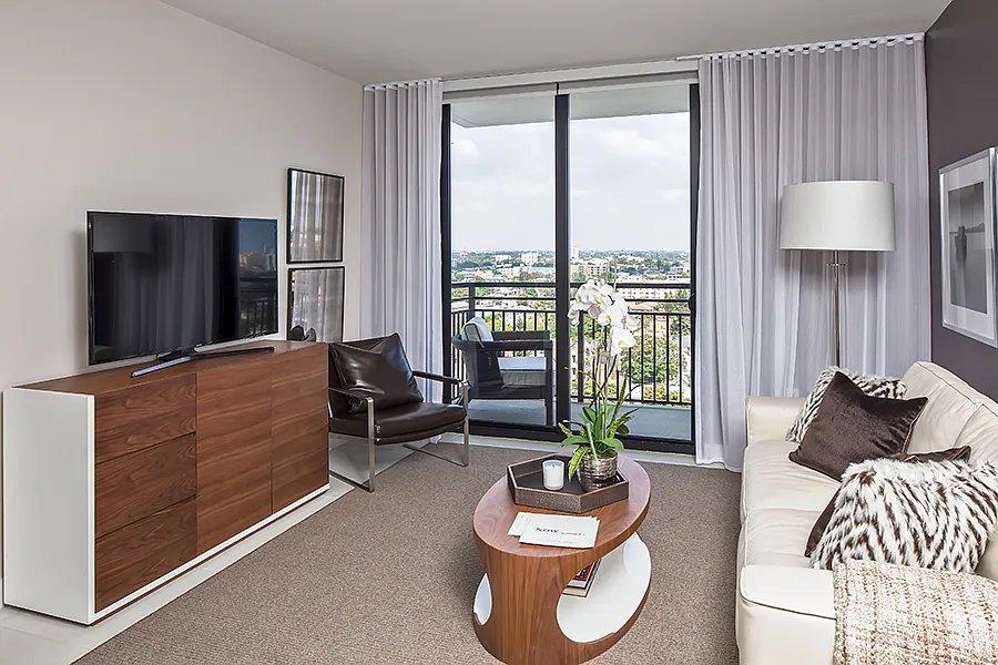 1 bed, 1.0 bath, 702 sqft, $2,220 — Photo 4