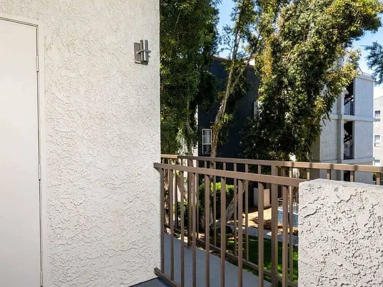 Canyon Crest — Photo 25