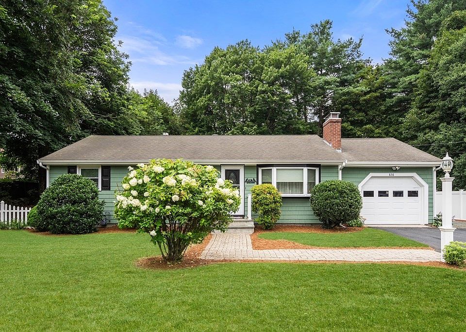 838 Pond St, Franklin, MA 02038 Zillow