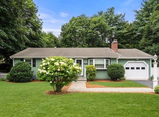 838 Pond St, Franklin, MA 02038