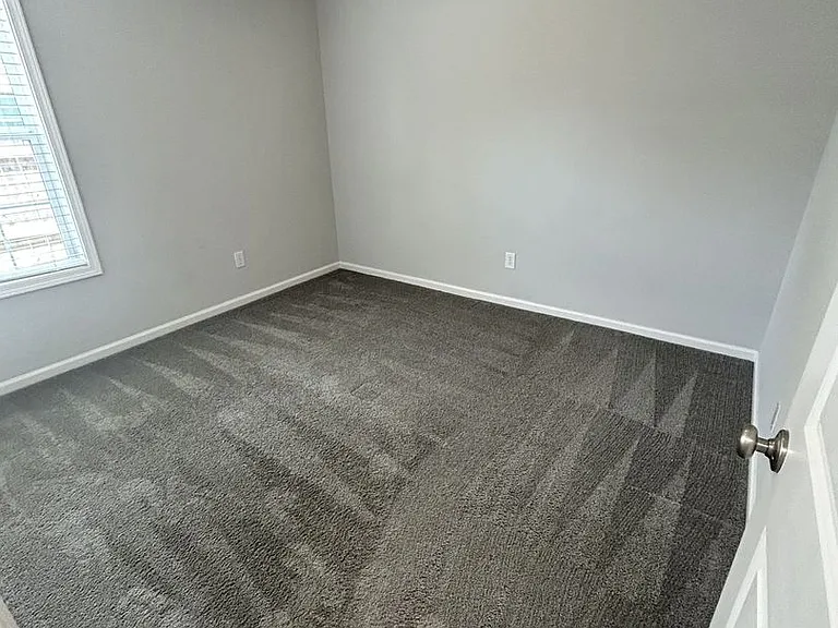 102 Whispering Pines St #C — Photo 15