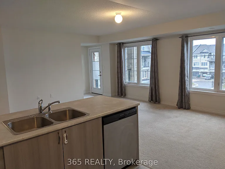 200 Veterans Dr #194 — Photo 7