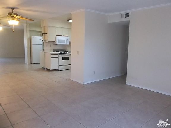 2nd image of 2901 E Sunflower Cir