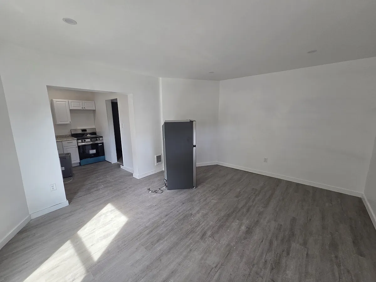 Building Photo - 369 Beaver St #1B