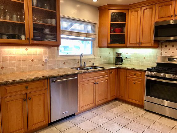 2nd image of 11297 Grayridge Dr