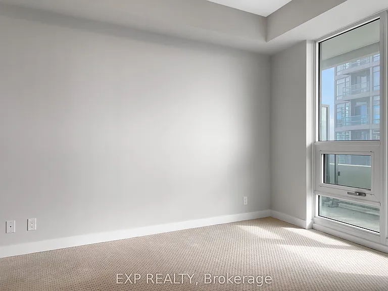 2221 Yonge St #1906 — Photo 12