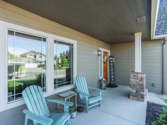 2nd image of 1001 W Highpeak Dr