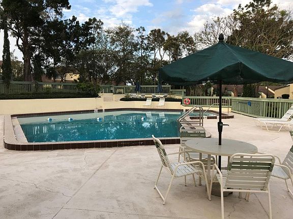 3rd image of 231 Club House Blvd