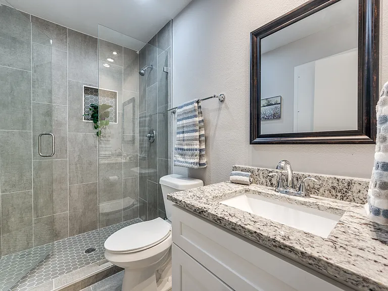 13019 Glenside Dr — Photo 20