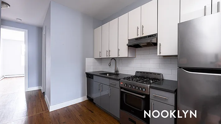 Rented by Nooklyn NYC LLC | media 31