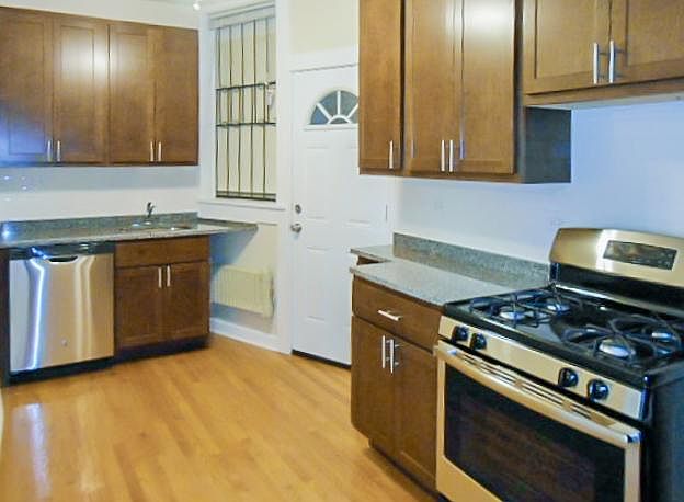 1st image of 1601 W Berteau Ave #1A